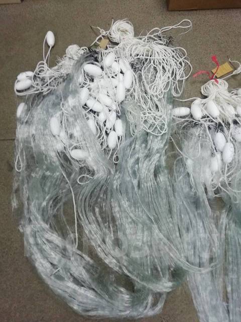Сеть на корюшку во Владивостоке