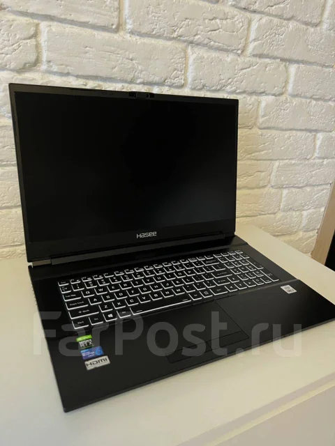 Hasee. 17.3", ��� 16 ��, ���� 1 000���, WiFi: 1, Bluetooth: 1 ����