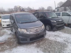Honda Freed Spike. GB3 ����
