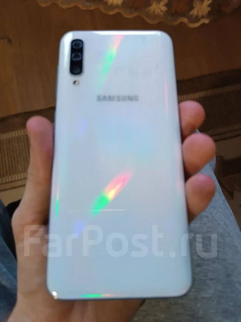 Samsung Galaxy A50. �/�, 64 ��, �����, 4G LTE ����