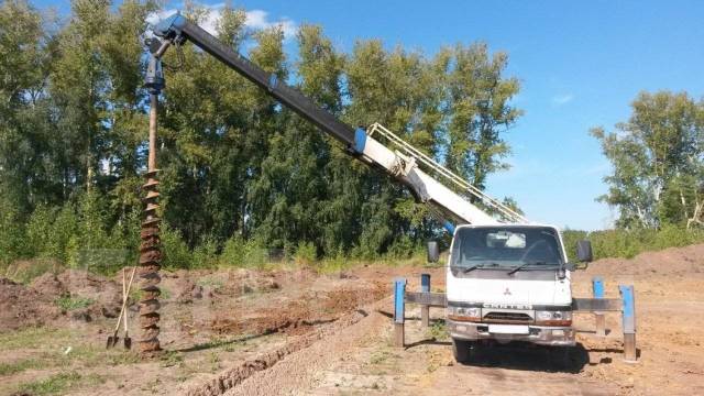 Бурение ям под столбы во Владивостоке