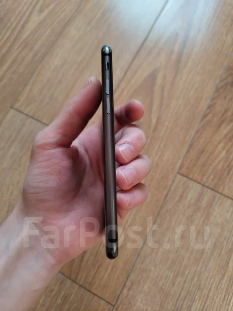 Apple iPhone 8. �/�, 64 ��, �����, ������, 4G LTE, NFC ����
