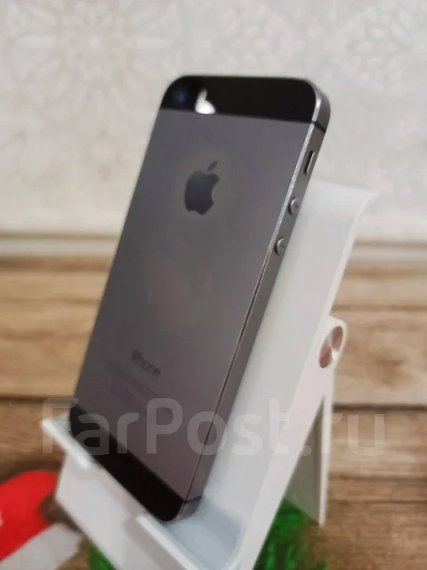 Apple iPhone 5s. �/�, 16 ��, �����, 3G, 4G LTE, NFC ����