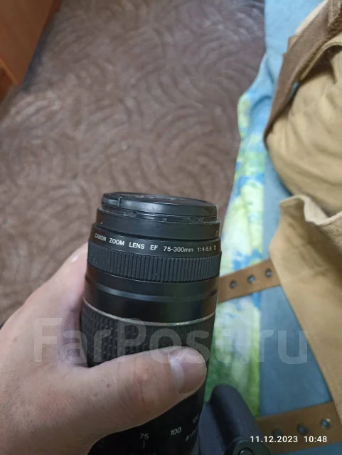 Canon EOS 4000D ����