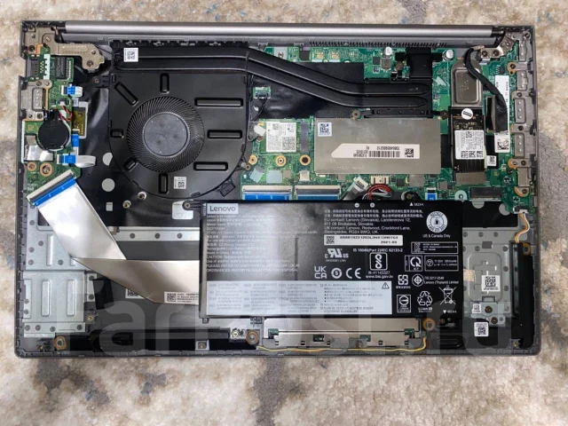 Lenovo ThinkBook 15. 15.6", 2,4����, ��� 12 ��, WiFi: 1, Bluetooth: 1, ����������� �� 6��. ����
