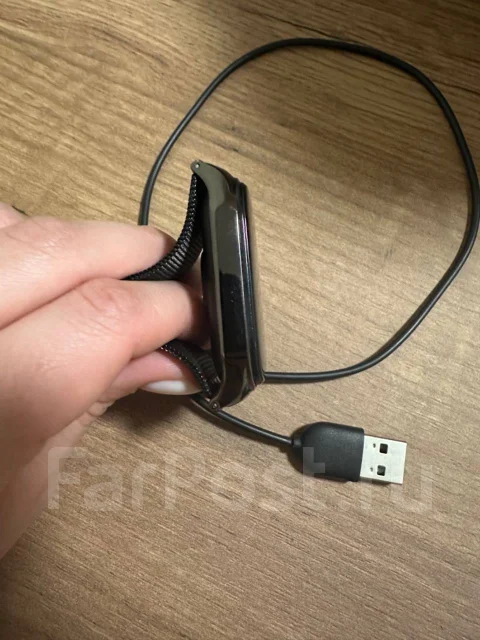 Xiaomi Mi Band 6 ����