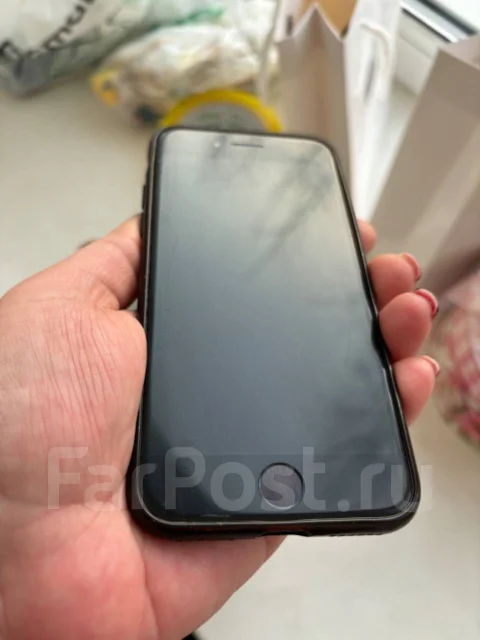 Apple iPhone 8. �/�, 64 ��, ������ ����