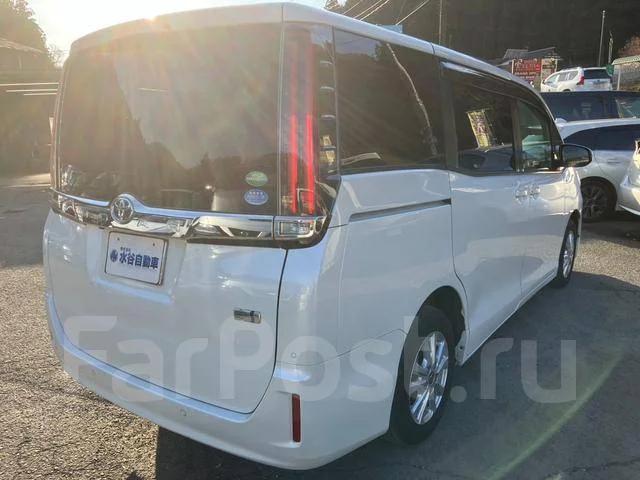 Toyota Noah. �������, ��������, 1.8 (99��.�.), ������, 33 000����. ��, �/�. ��� ����� �� ������������ ����