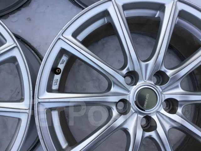 Bridgestone. 8.0x18", 5x114.3, ET45, �� 60,1���. ����