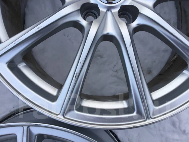 Bridgestone. 8.0x18", 5x114.3, ET45, �� 60,1���. ����