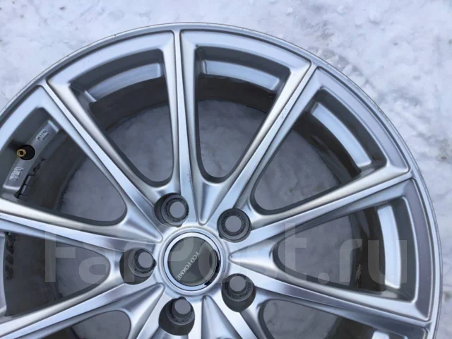 Bridgestone. 8.0x18", 5x114.3, ET45, �� 60,1���. ����