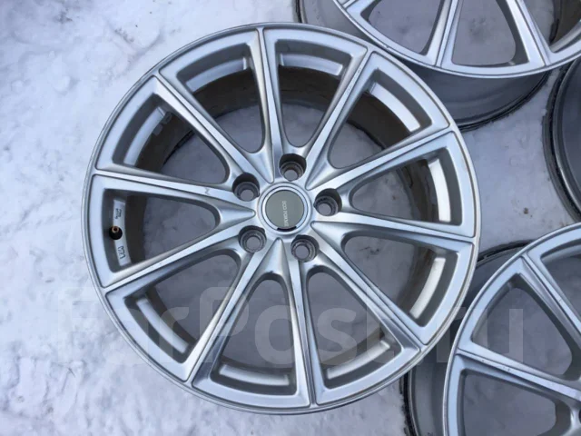 Bridgestone. 8.0x18", 5x114.3, ET45, �� 60,1���. ����