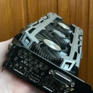 GeForce GTX 1080 ����