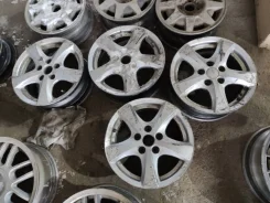 Vianor. 5.5x14", 5x100, ET35 ����