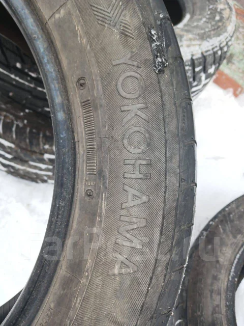 Yokohama BluEarth E51. ������, �/�, ����� 40 % ����