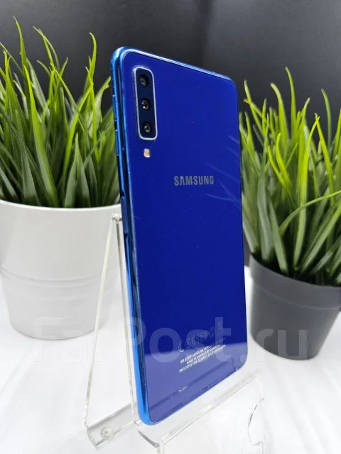 Samsung Galaxy A7 2018. �/�, 64 ��, �����, 3G, 4G LTE, Dual-SIM, NFC ����