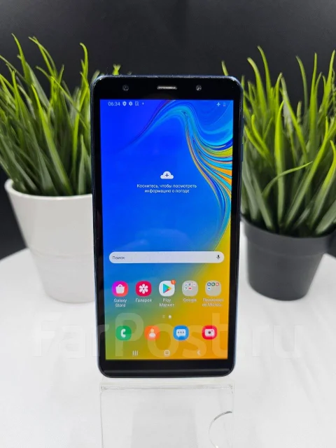 Samsung Galaxy A7 2018. �/�, 64 ��, �����, 3G, 4G LTE, Dual-SIM, NFC ����