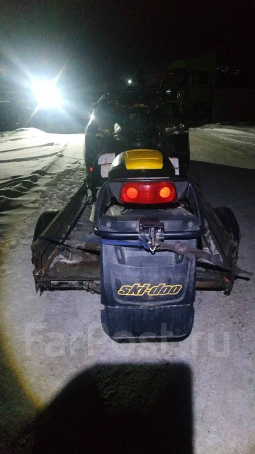 BRP Ski-Doo Summit Adrenaline ����