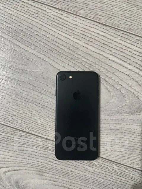 Apple iPhone 7. �/�, 32 ��, ������ ����