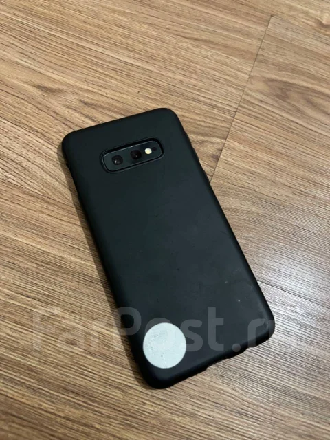 Samsung Galaxy S10e. �/�, 128 ��, ������ ����
