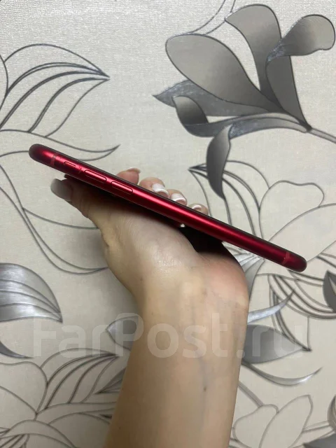 Apple iPhone Xr. �/�, 128 ��, �������, 3G, 4G LTE, NFC ����