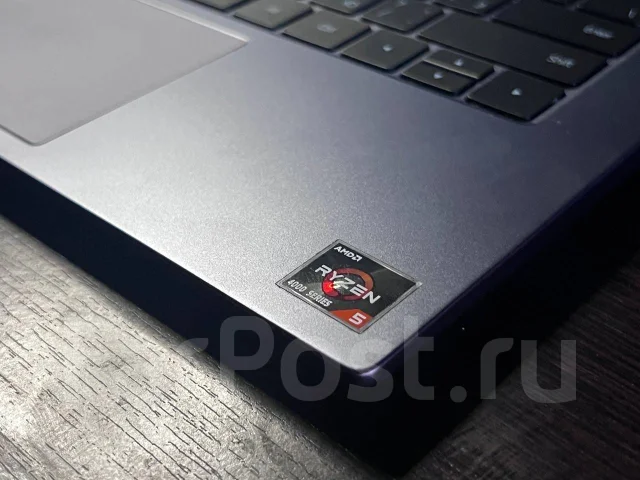 Honor MagicBook 14. 14.5", 2,4����, ��� 8 ��, ���� 512���, WiFi: 1, Bluetooth: 1, ����������� �� 24��. ����