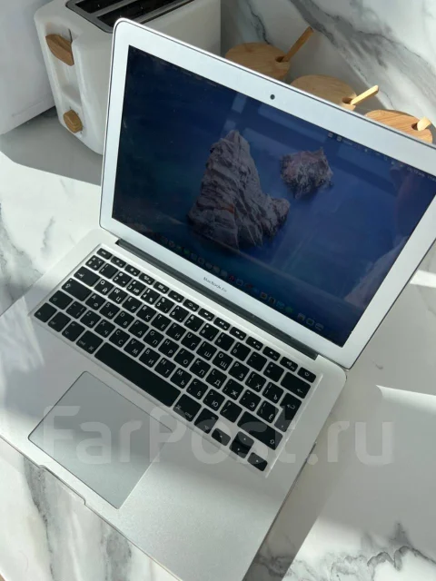 Apple MacBook Air 13 2017 Mid ����