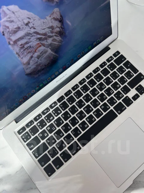 Apple MacBook Air 13 2017 Mid ����