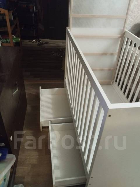 Детская кроватка икеа, б/у, в наличии. Цена: 2 000₽ во Владивостоке