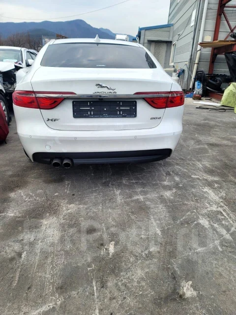 Jaguar XF ����