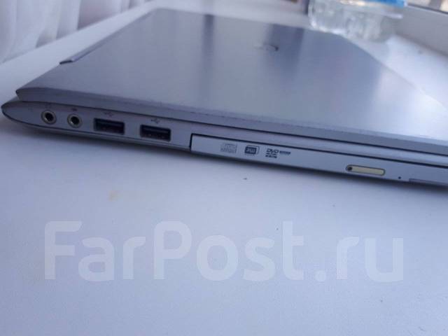 DNS Travel. 13.3", 1,2����, ��� 2048 ��, ���� 320���, WiFi: 1, Bluetooth: 1 ����