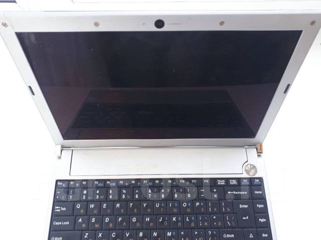 DNS Travel. 13.3", 1,2����, ��� 2048 ��, ���� 320���, WiFi: 1, Bluetooth: 1 ����