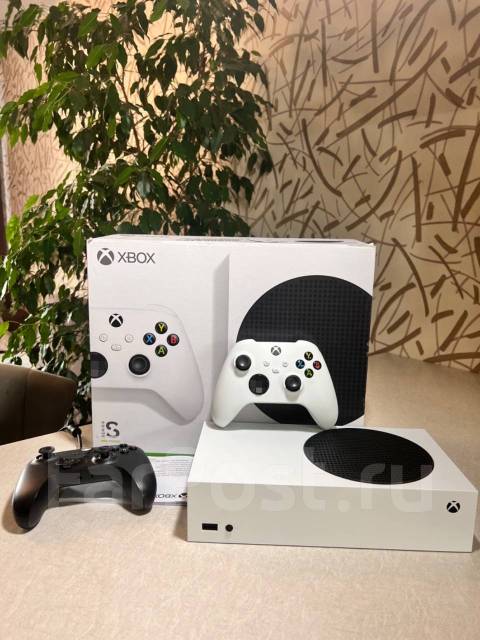 Продам Microsoft Xbox Series S 512GB. С Гарантией+1 проводной джойстик ...