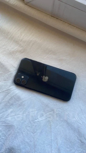 Apple iPhone 11. �/�, 64 ��, ������, 4G LTE, Dual-SIM, NFC ����