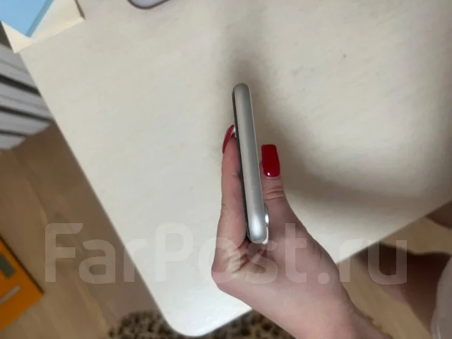Apple iPhone Xr. �/�, 128 �� ����