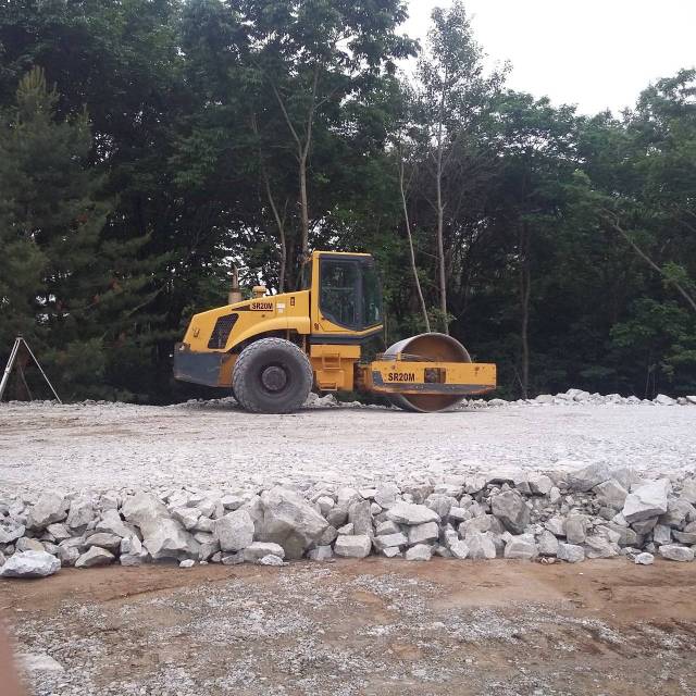 Услуги спецтехники экскаватора/катка/бульдозера. Земляные работы в Артеме