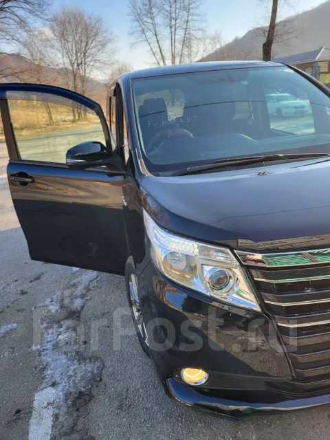 Toyota Noah. ��������, ��������, 1.8 (98��.�.), ������, 124 000����. �� ����