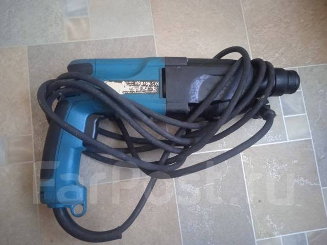 Перфоратор Makita 2450, б/у, в наличии. Цена: 2 800₽ во Владивостоке