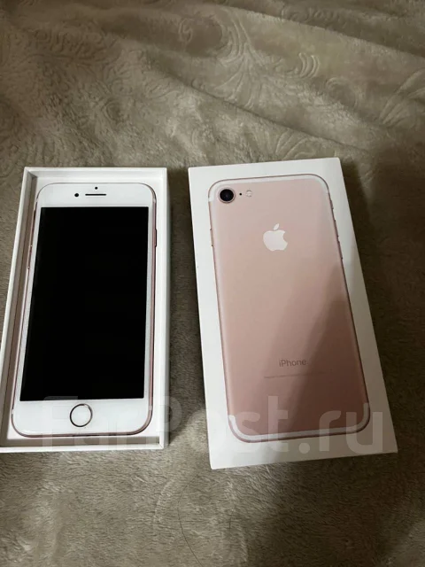 Apple iPhone 7. �/�, 32 ��, �������, 3G, 4G LTE ����