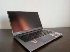 Honor MagicBook 14. 14", ��� 8 ��, ���� 512���, WiFi: 1, Bluetooth: 1 ����