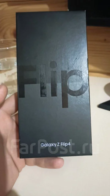 Samsung Galaxy Z Flip4. �/�, 128 ��, ����������, 4G LTE, 5G, NFC ����