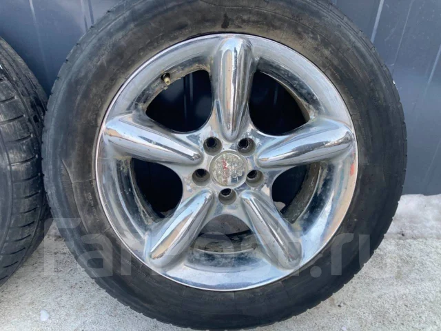 Hokuto Racing. 7.0x16", 5x100 ����