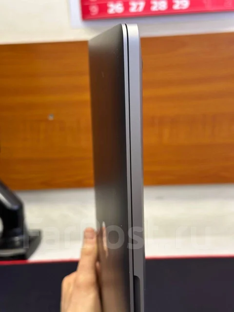 Apple MacBook Pro 16. 16", 2,4����, ��� 32 ��, ���� 500���, WiFi: 1, Bluetooth: 1 ����