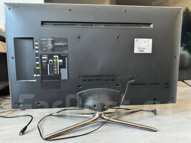 Samsung UE40F6400. LED ����
