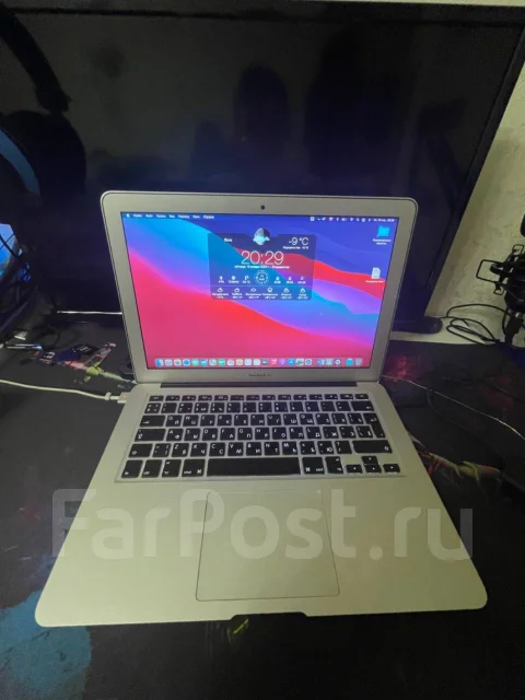 Apple MacBook Air 13 2013 Mid MD761. 13", 1,3����, ��� 4 ��, ���� 128���, WiFi: 1, Bluetooth: 1, ����������� �� 6��. ����