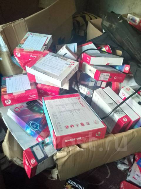 Продам много телефонов - планшетов, BQ, б/у, в наличии. Цена: 30₽ во ...