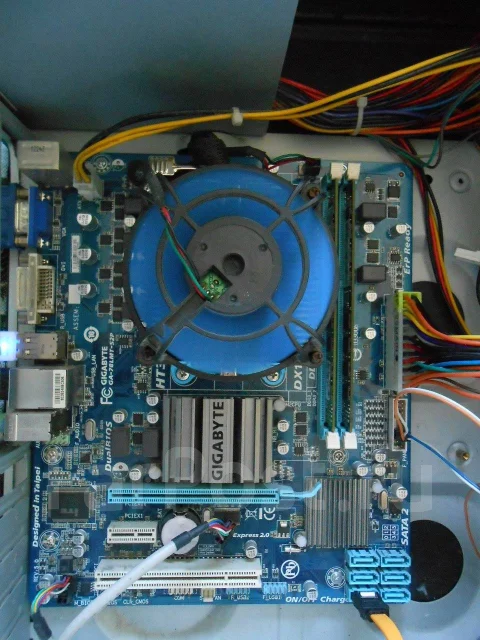 Socket AM3+ ����