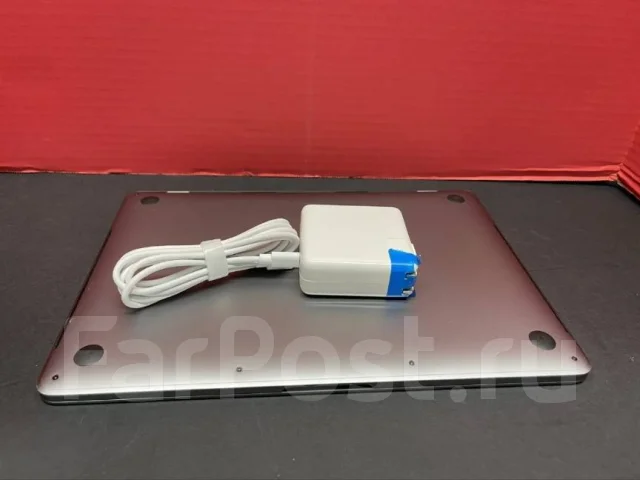 Apple MacBook Pro 13 2017 Mid. 13.4", 3,1����, ��� 8 ��, ���� 256���, WiFi: 1, Bluetooth: 1, ����������� �� 7��. ��� ����� �� ������������ ����