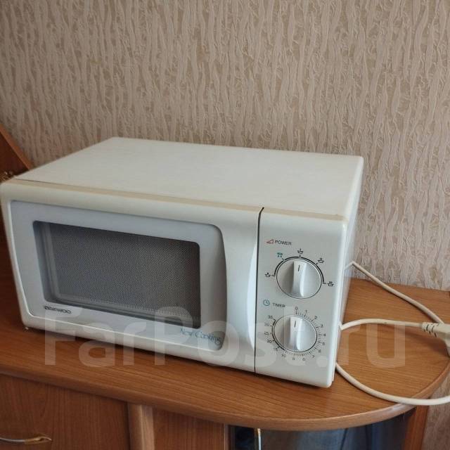 Микроволновая печь Daewoo, б/у, в наличии. Цена: 2 700₽ во Владивостоке