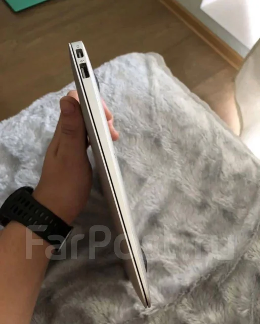 Apple MacBook. WiFi: 1, Bluetooth: 1 ����